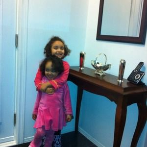 Meet your Posher, Chaibia